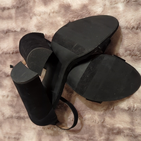 Faux Suede Block Heel Ankle Strap Sandals - Picture 5 of 7